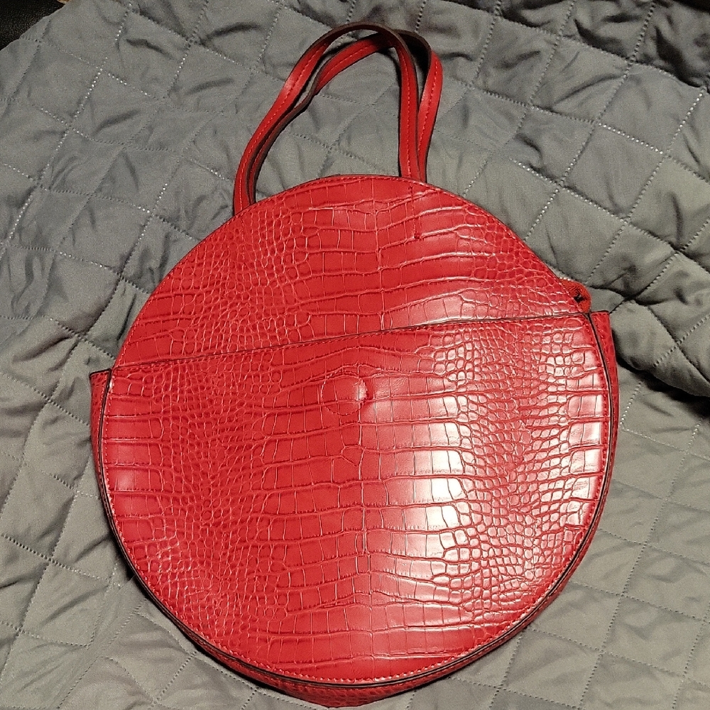 Carlos Santana Red Croc-Embossed Circle Bag